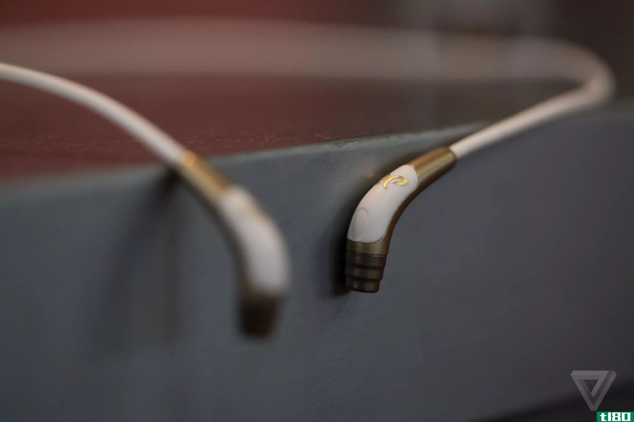jaybird的新freedom耳机有可定制的声音和便携式电池组