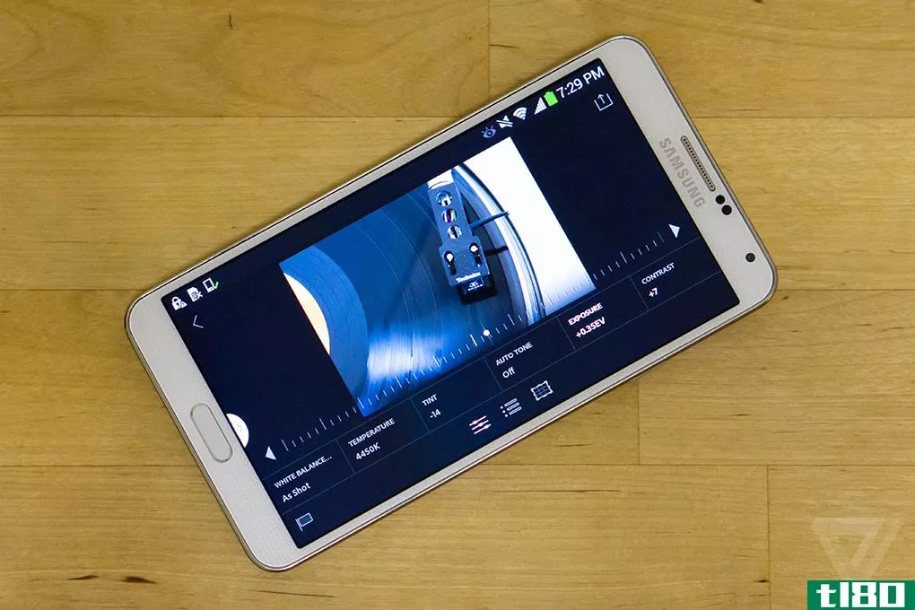 lightroom现在可以在android上拍摄原始照片