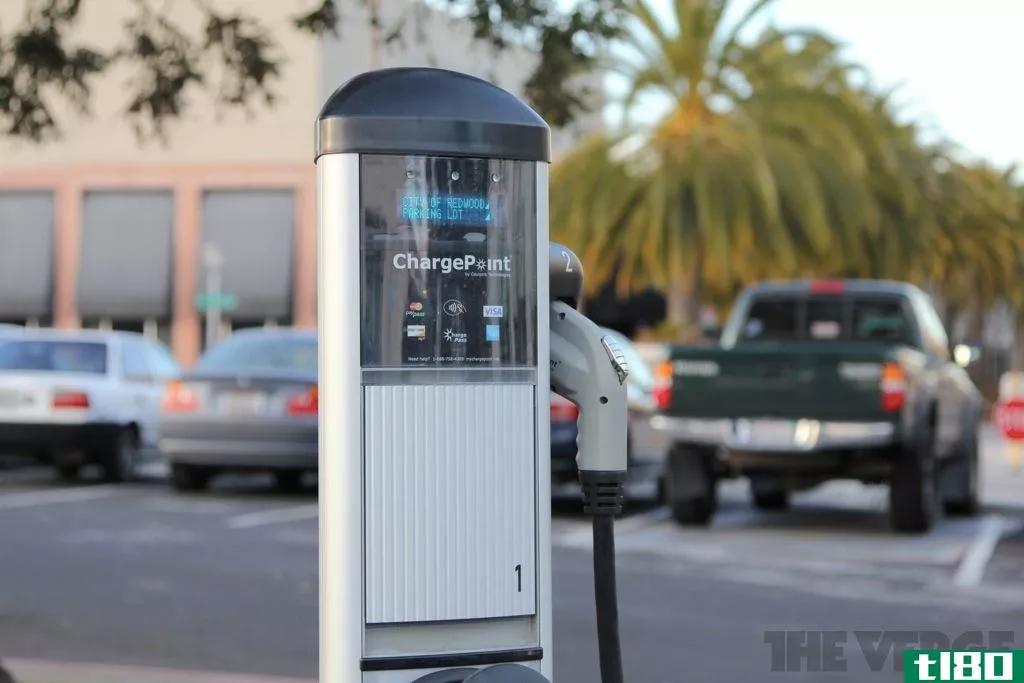 苹果公司正在研究如何给电动汽车充电