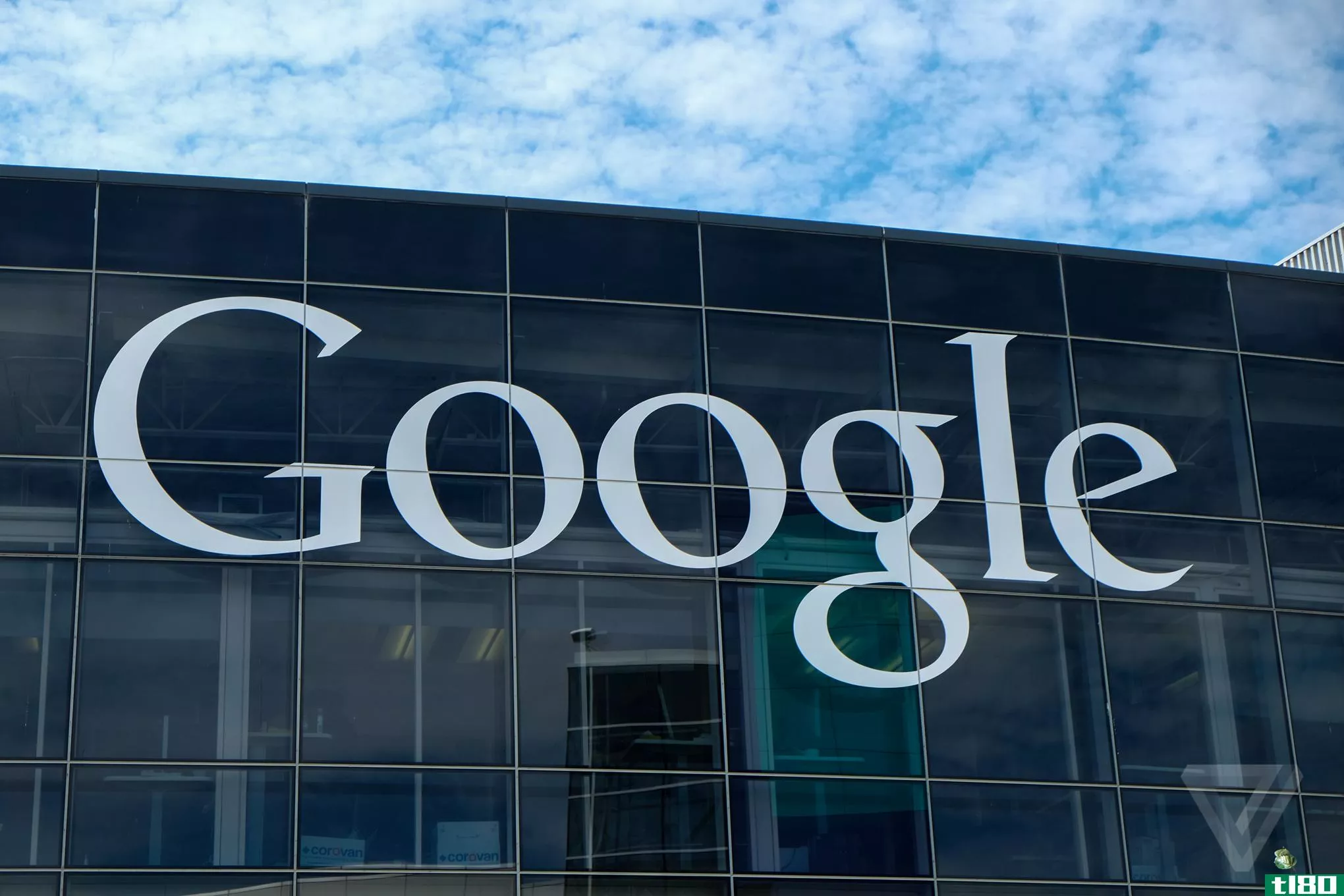 据报道，谷歌正在建立一个亚马逊回声的竞争对手