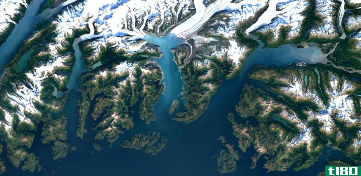 谷歌用超级清晰的卫星图像更新地图和地球应用程序