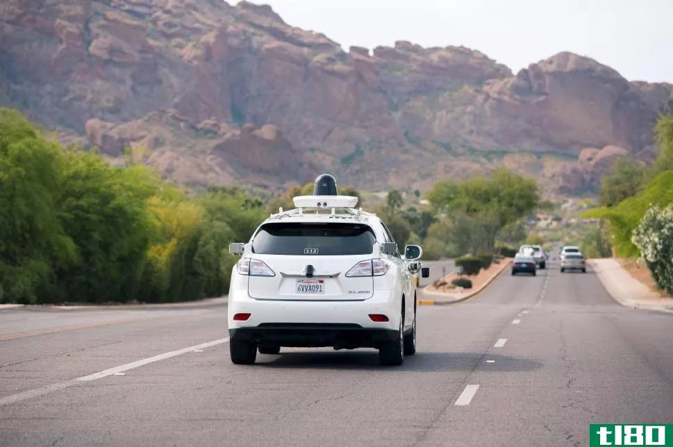 谷歌自动驾驶汽车前往亚利桑那州测试沙漠路况