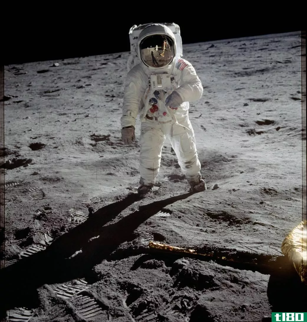 众议院通过了为阿波罗11号登月纪念日制作特殊曲线硬币的议案