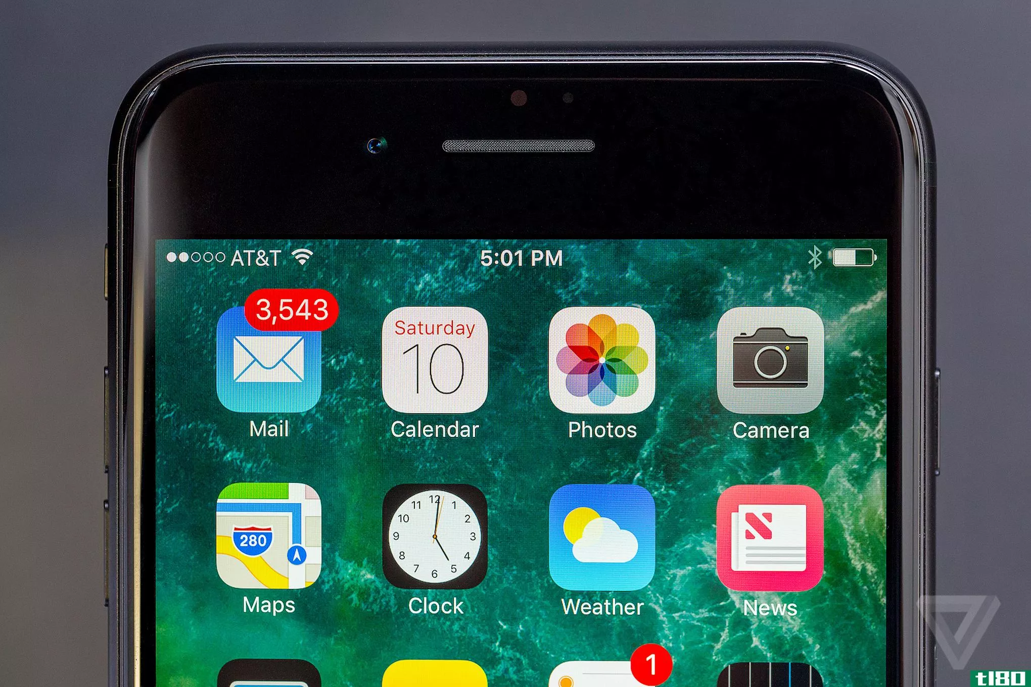 苹果目前正在美国销售未锁定的iphone7和iphone7plus手机