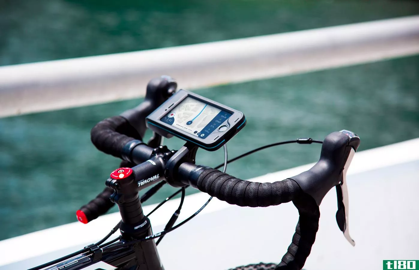 一个手机挂载和应用程序量化你的自行车骑行