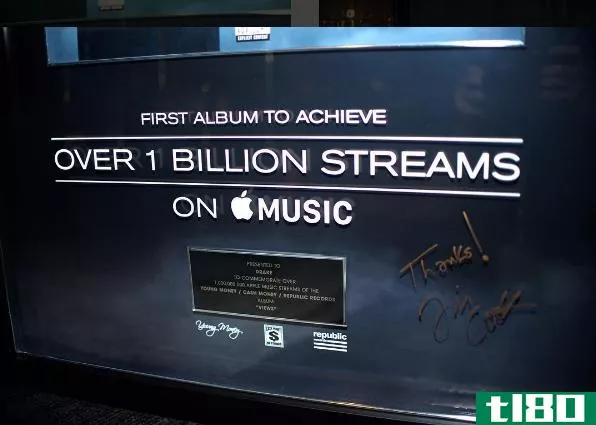 德雷克的观点是第一张专辑击中10亿流的苹果音乐
