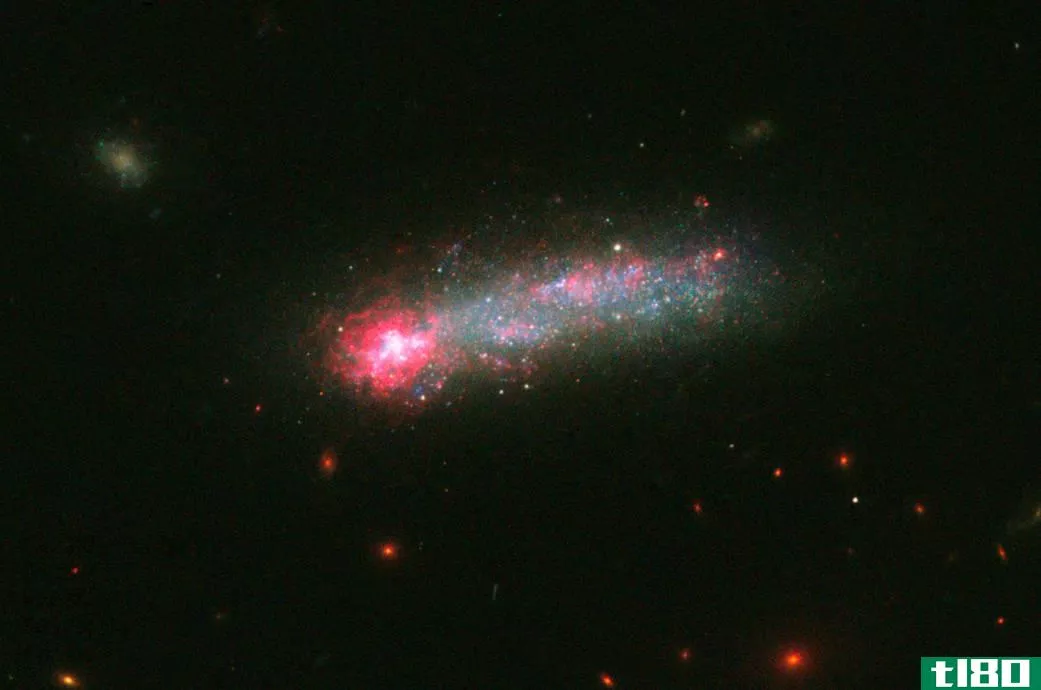 美国宇航局的哈勃望远镜在7月4日早些时候庆祝银河系爆炸
