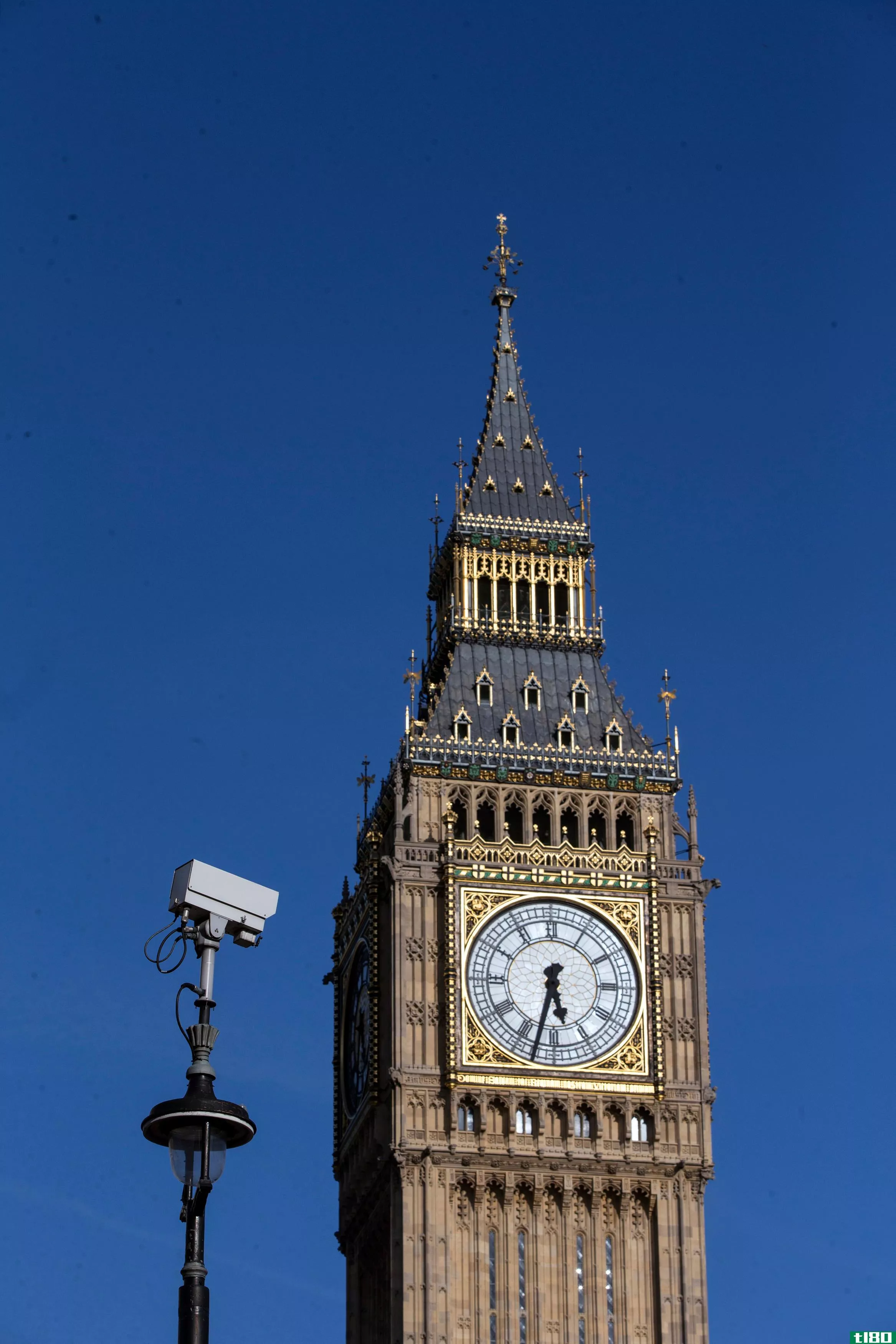 针对英国全面监控法的法律挑战很快就被众筹