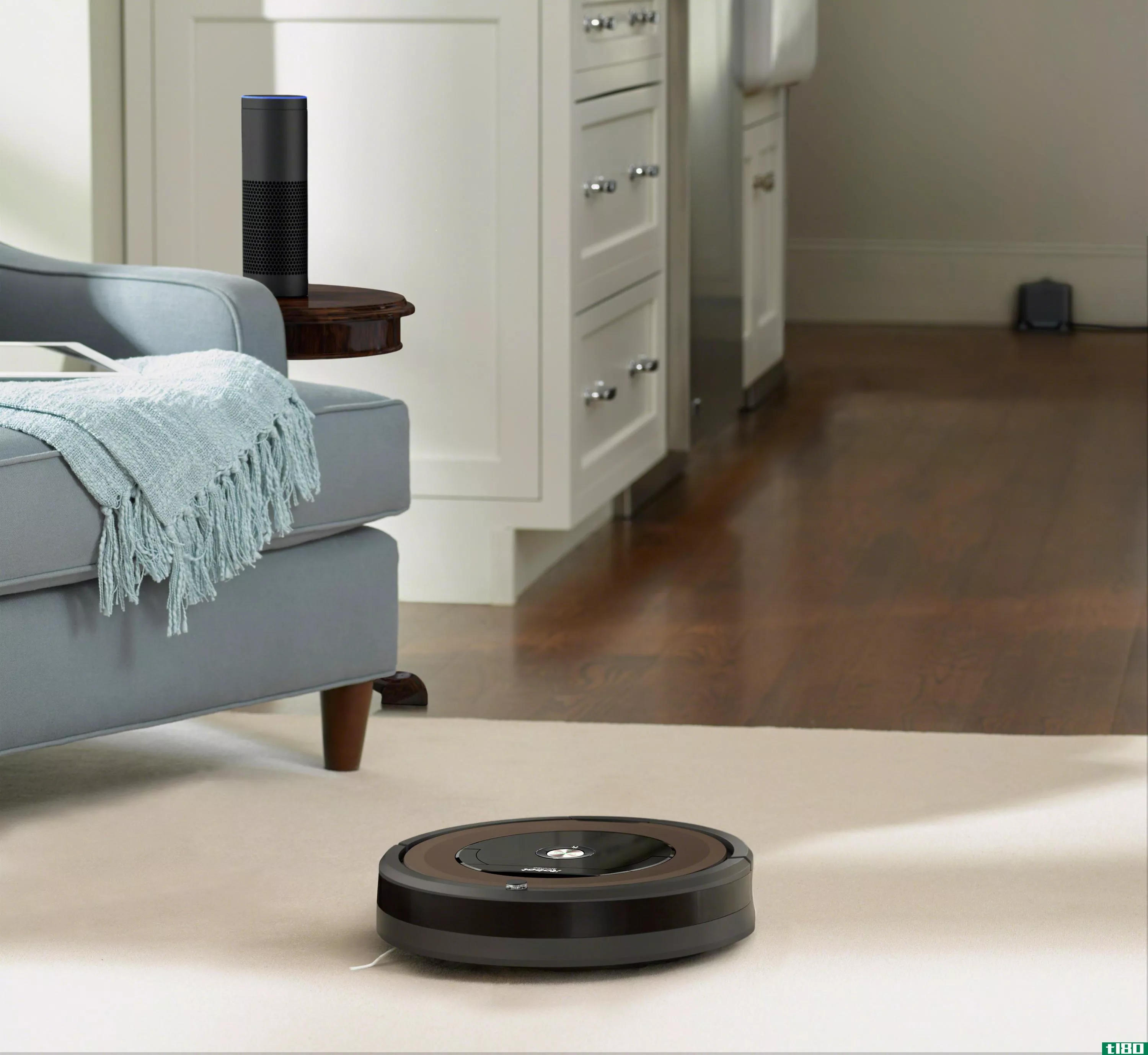 越来越多的roomba使用wi-fi，所以你可以远程控制你的机器人吸尘器