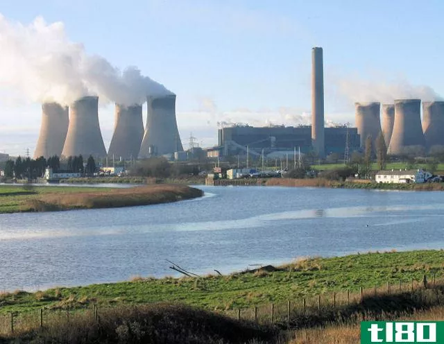 英国脱欧时将退出欧洲核能条约