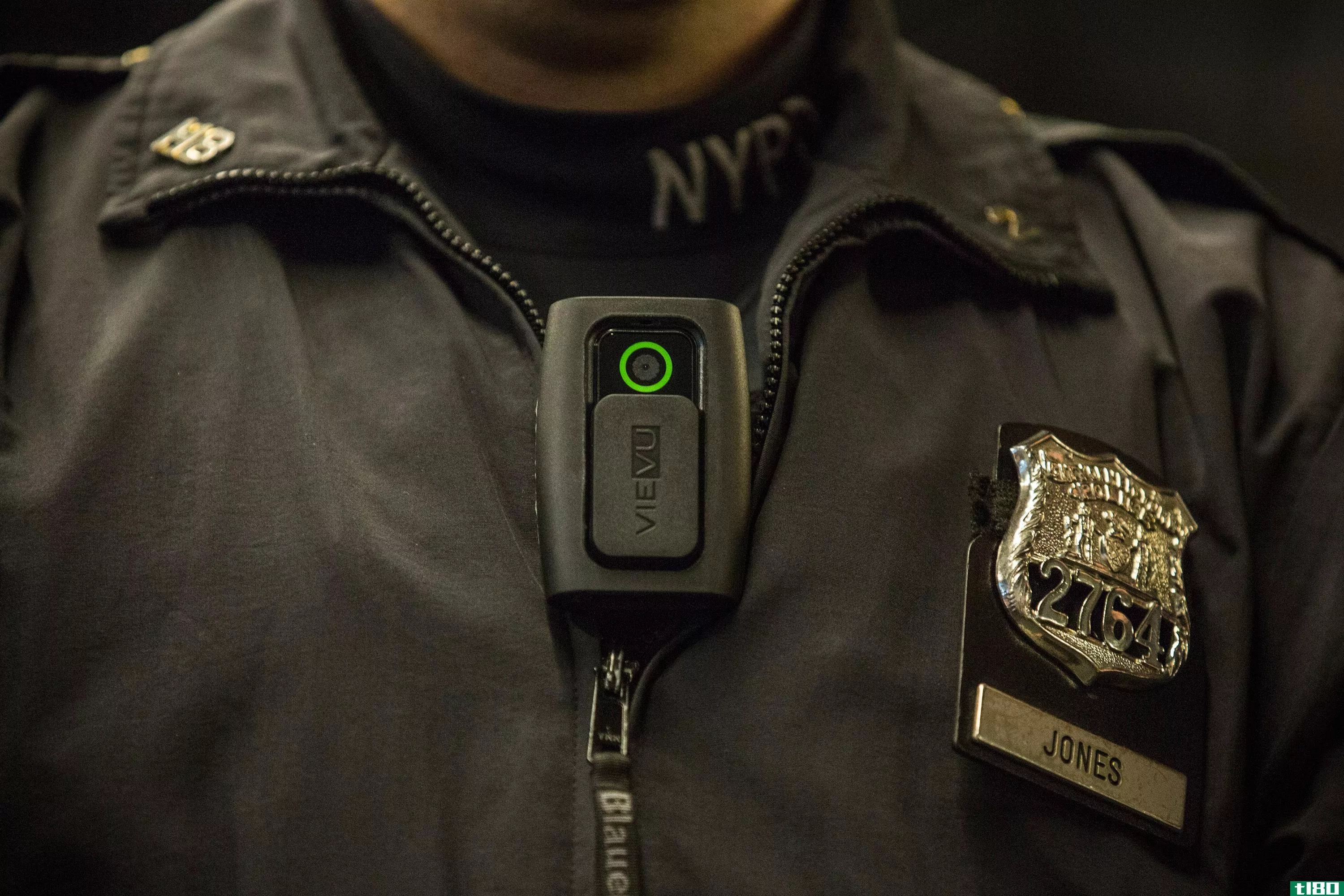 纽约市公布了为警察配备人体摄像头的提案