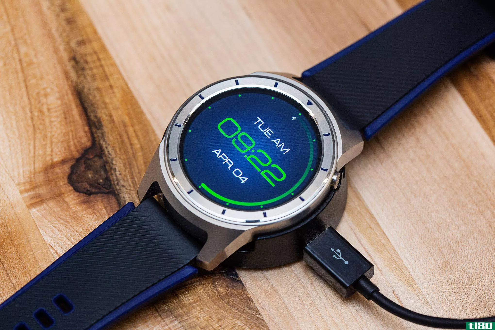 中兴新推出的石英智能手表将谷歌助手戴在手腕上，售价192美元