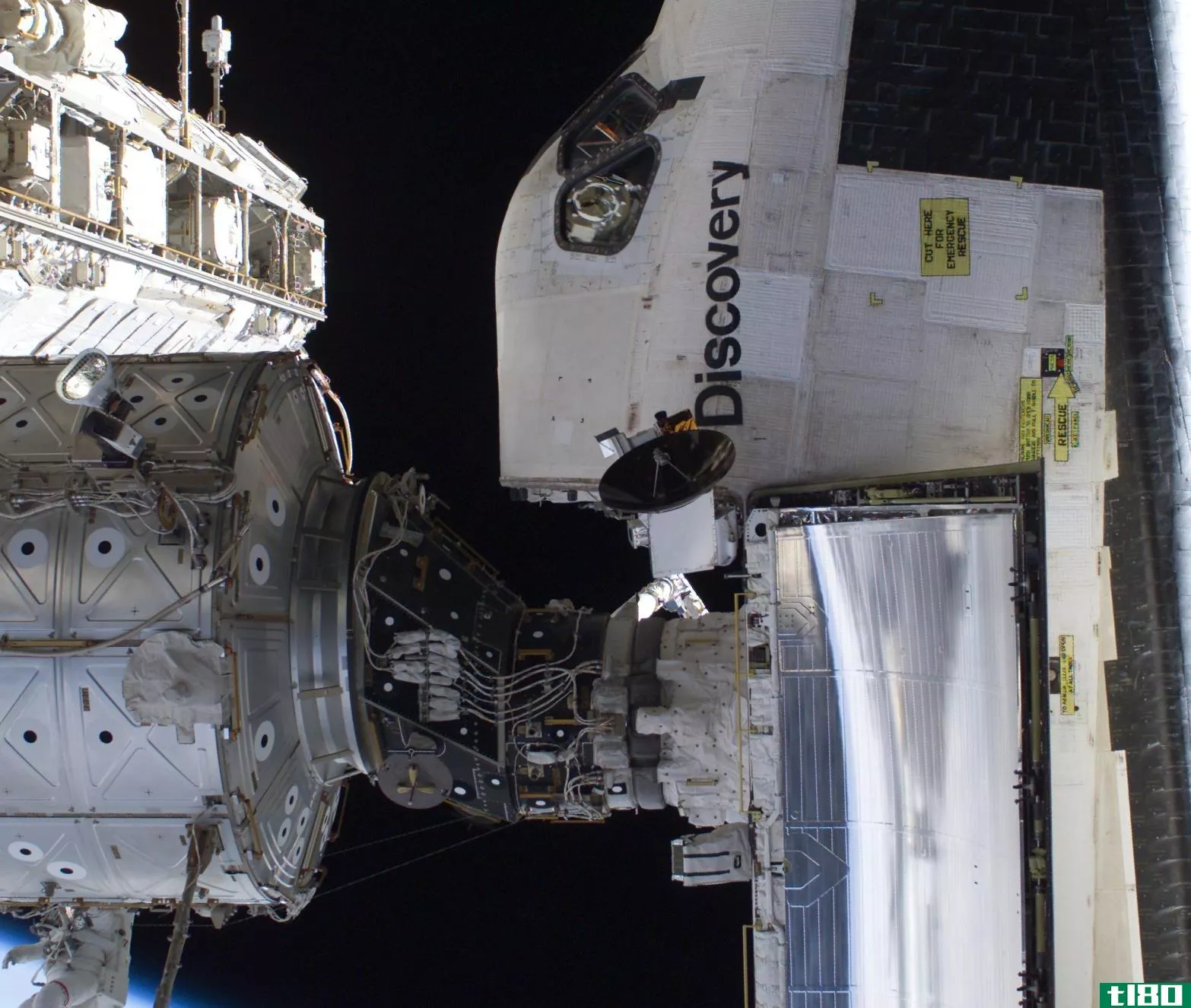 观看宇航员今天的太空行走，让空间站做好接收私人载人飞船的准备
