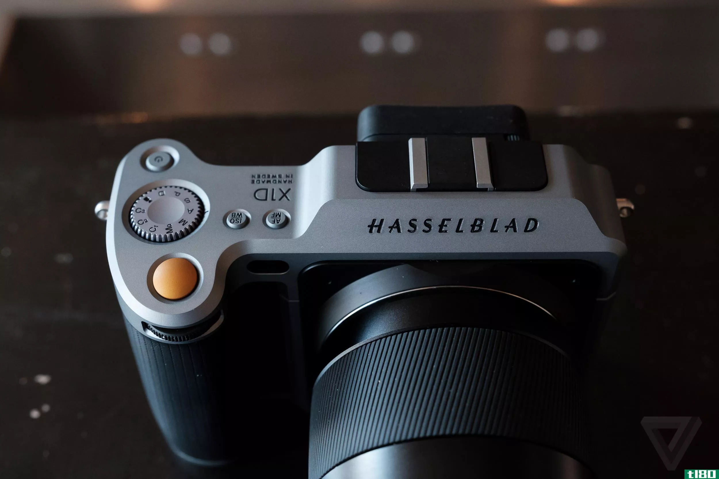 据报道，dji收购了历史相机公司hasselblad的多数股权