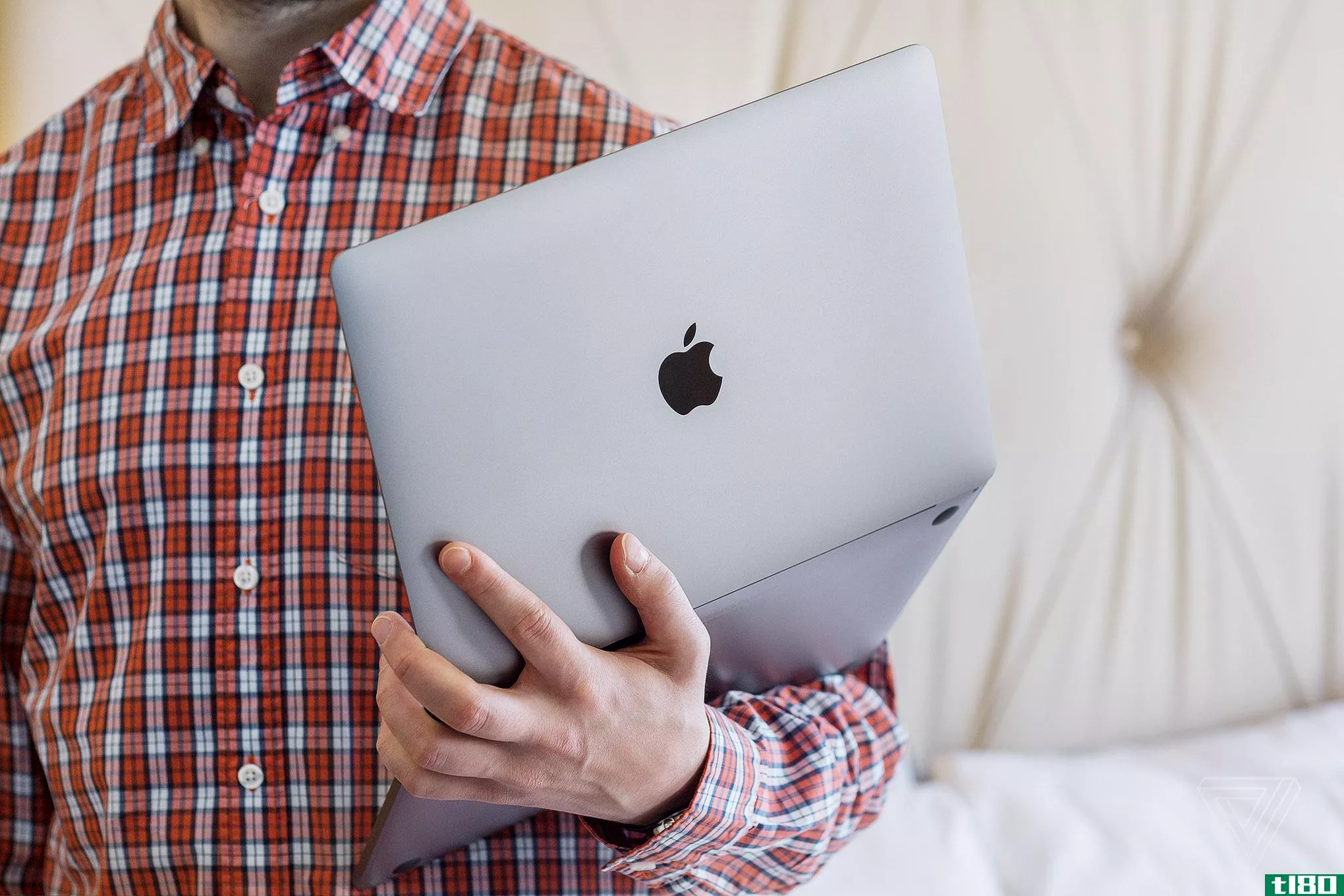 苹果与《消费者报告》合作确定MacBookPro电池测试结果不一致