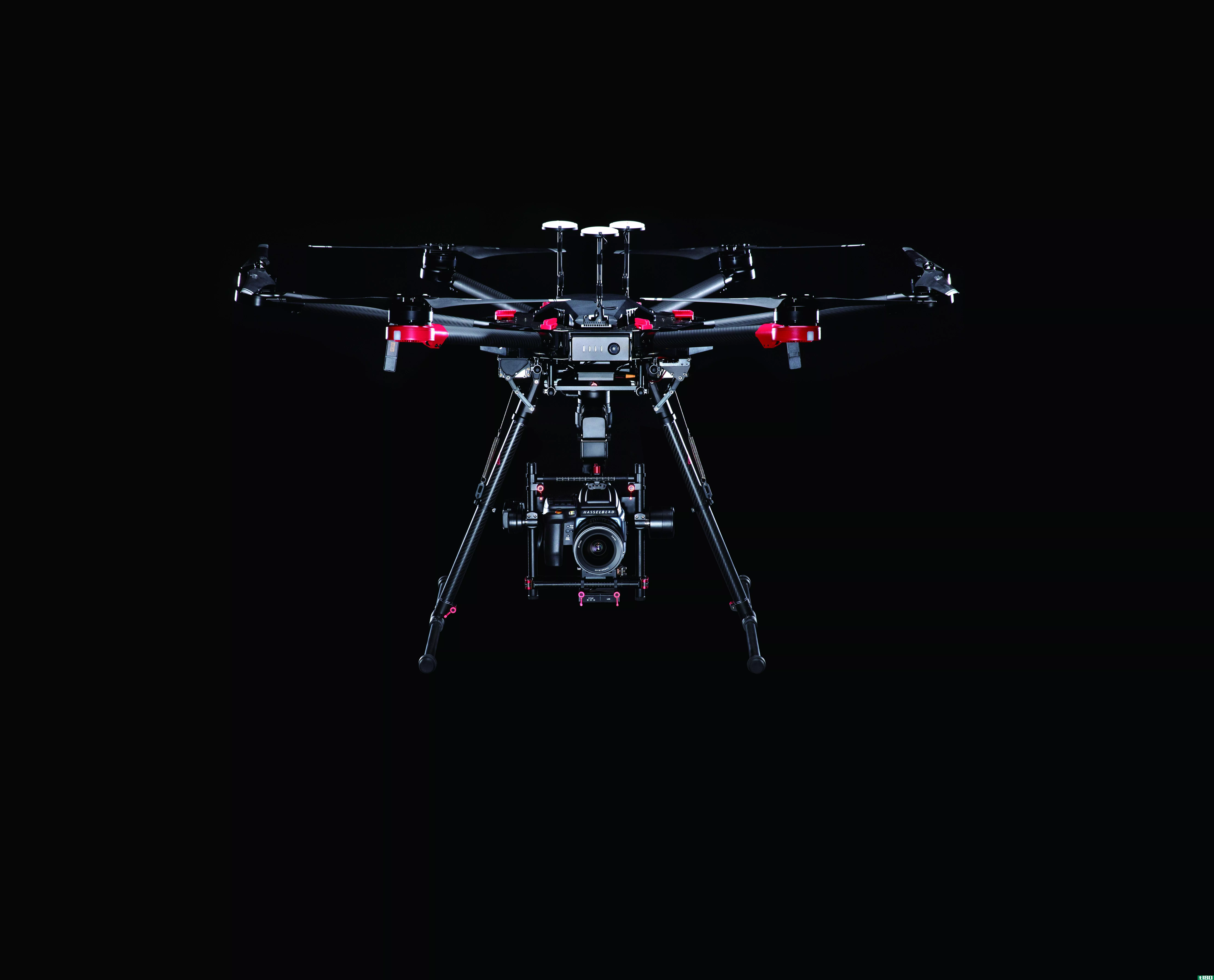 dji和hasselblad刚刚发布了一架威力惊人的无人机