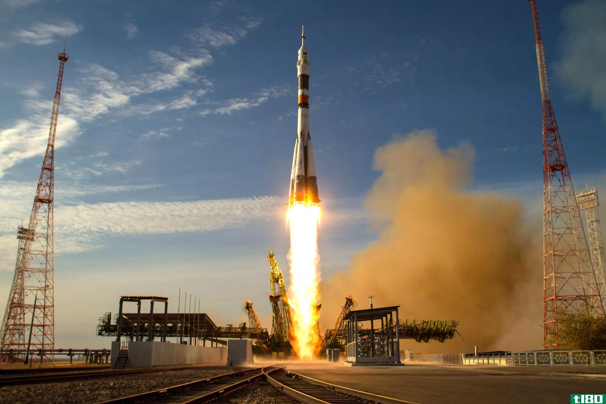 美国航天局又购买了两个俄罗斯联盟号火箭的国际空间站座位