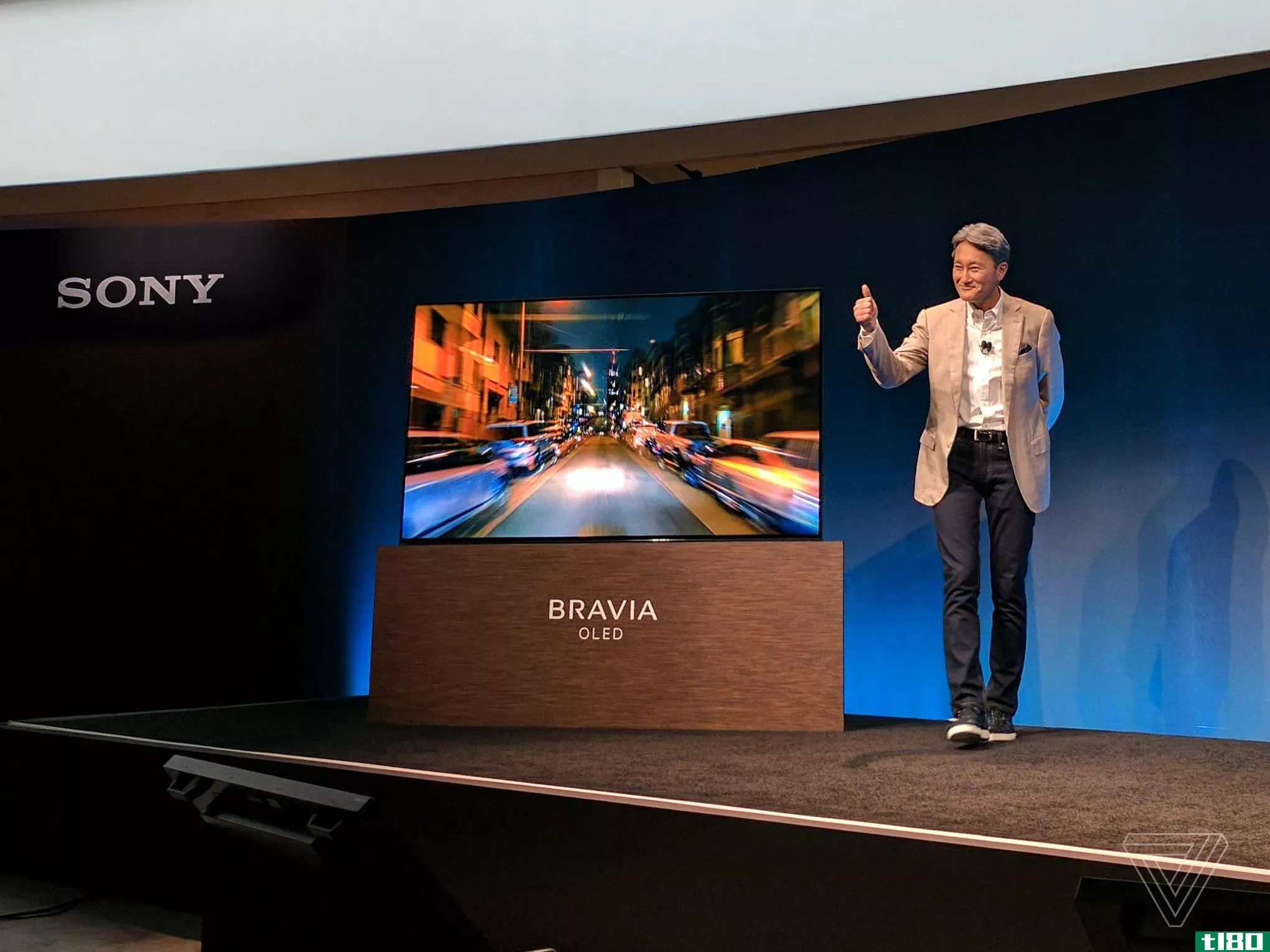 索尼刚刚宣布了一款令人瞠目结舌的oled bravia 4k电视，搭载杜比视觉hdr