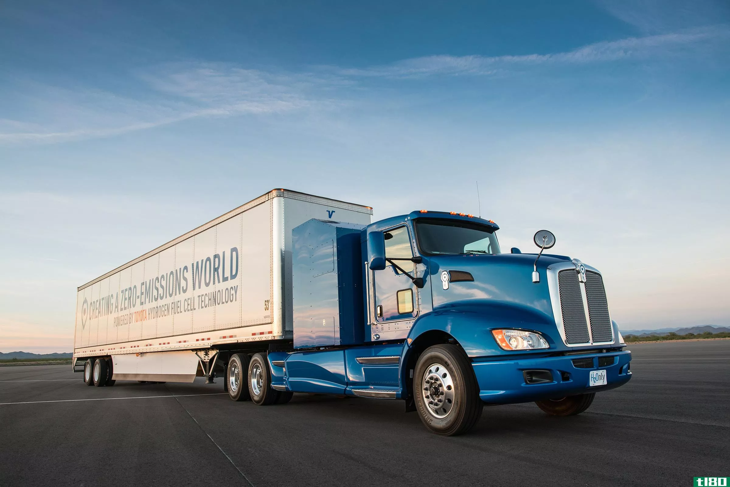 丰田宣布计划建立一个重型氢动力卡车车队