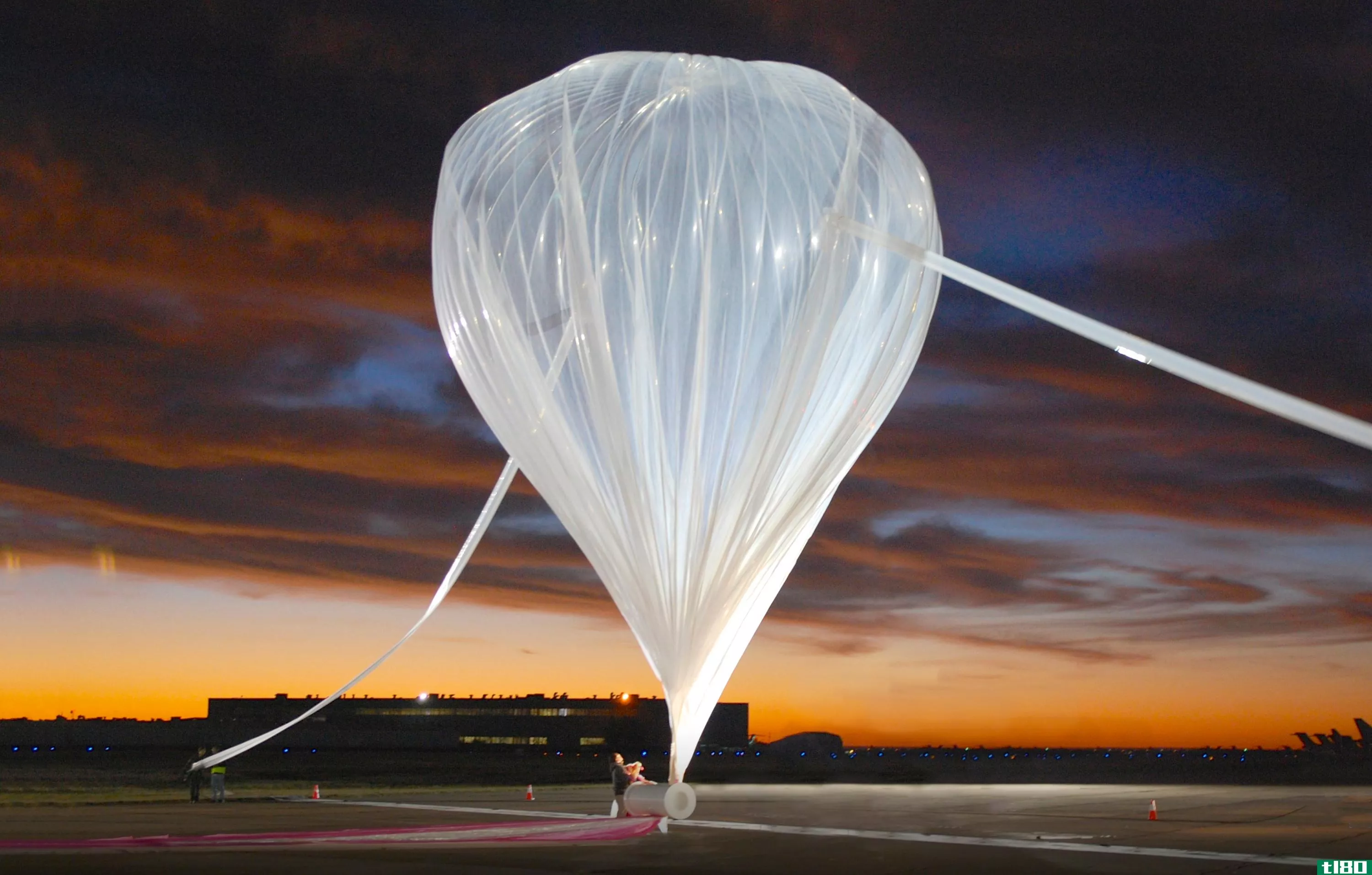为什么一家私人太空气球公司要把肯德基鸡送上太空