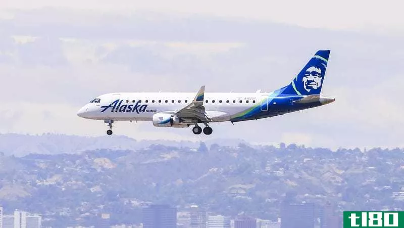 Illustration for article titled Alaska Airlines is Offering Some One-Way Flights For $29 For Black Friday