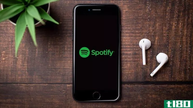 Illustration for article titled How to Download Music and Podcasts From Spotify on Mobile, Desktop, and Web