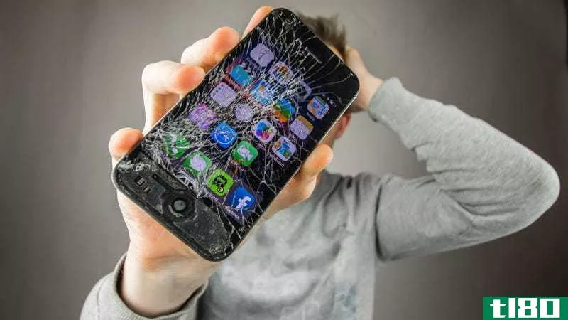 关机期间如何修复破裂的iphone屏幕？