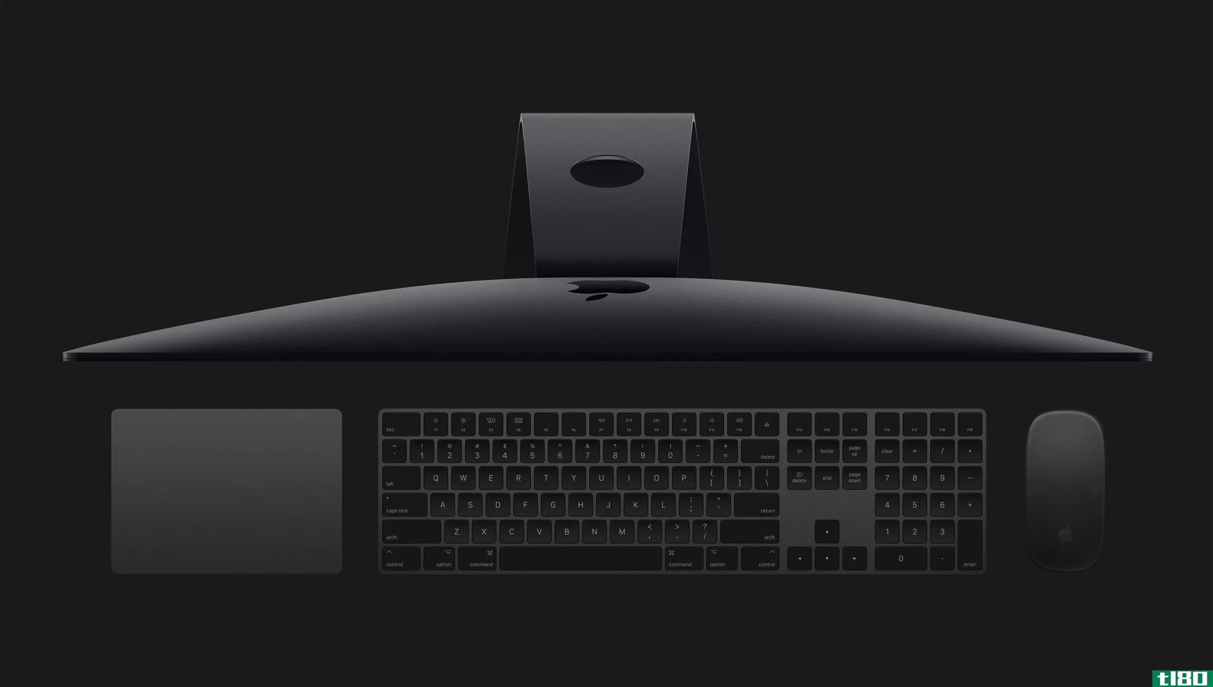 苹果表示，只有imac专业版的买家才能获得灰色鼠标和键盘的空间