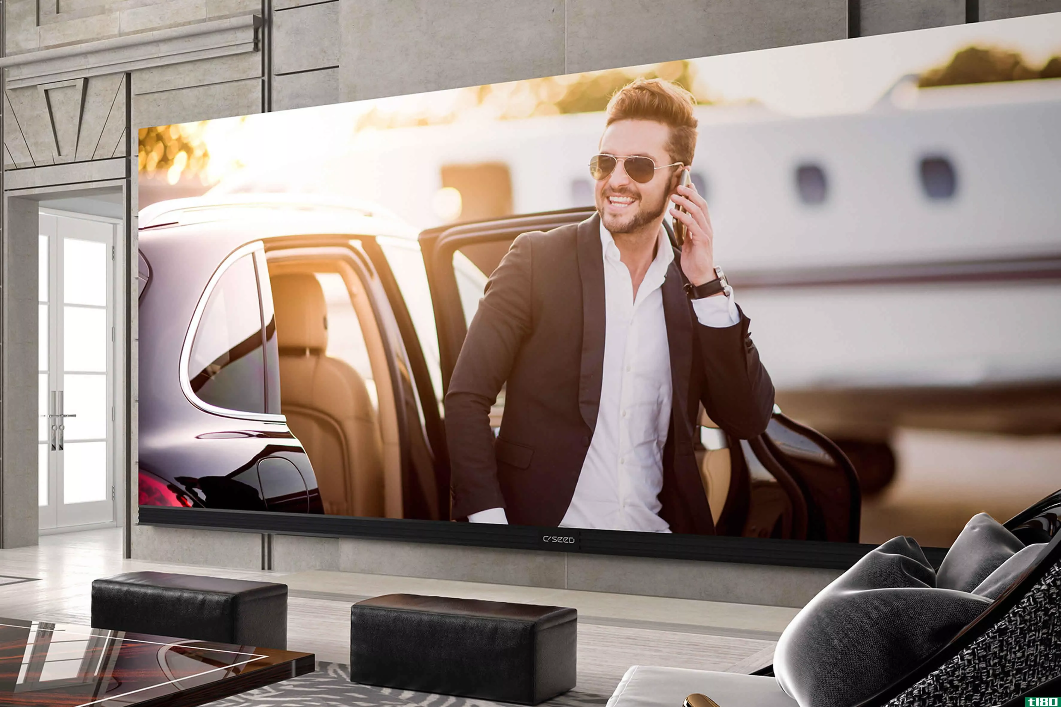 你能买到的最大的4k电视使你的100英寸电视看起来像个婴儿显示器