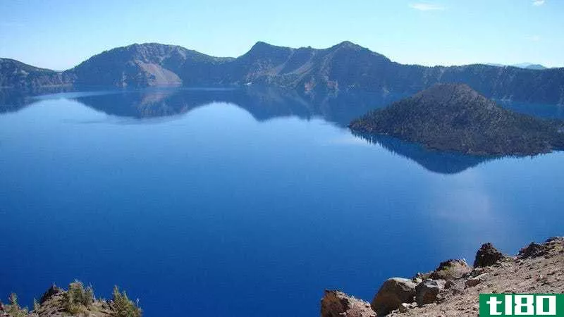 Crater Lake, Oregon. Image from Road Travel America.