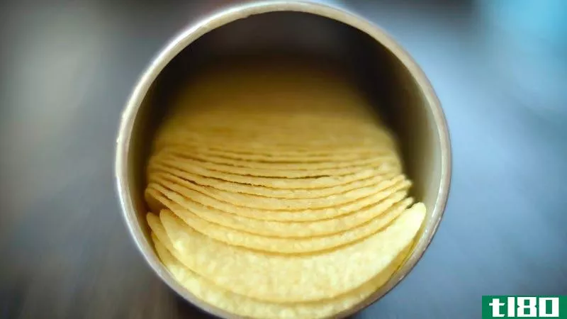 Illustration for article titled How to Get Pringles Out of the Can Quickly and Easily