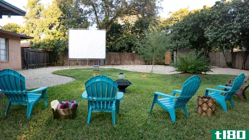 Illustration for article titled Build Your Own Movie Screen for Summer Backyard Parties