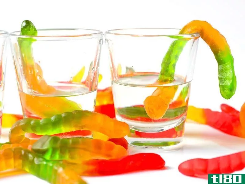 Illustration for article titled Infuse Delicious Gummy Bears with Your Favorite Cocktails