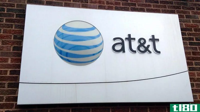 Illustration for article titled AT&amp;T Is Killing Off Two Year Contracts Starting January 8th