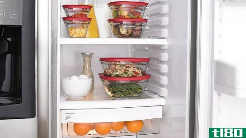 Illustration for article titled Top 10 Smart Ways to Organize Your Kitchen
