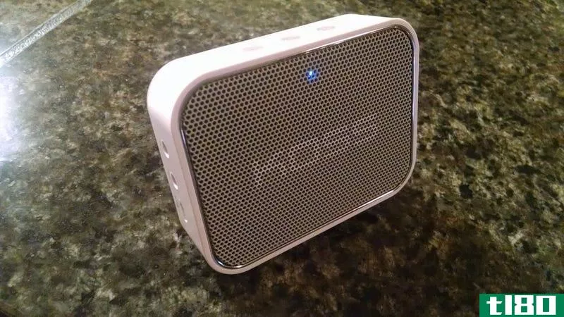 Illustration for article titled The Koss BTS1 Is an Affordable, Portable, Powerful Bluetooth Speaker