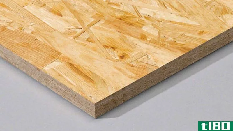 Illustration for article titled DIY Materials Showdown: Plywood vs. Oriented Strand Board (OSB)