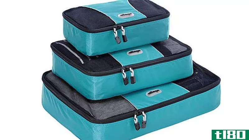 Illustration for article titled Give the Gift of Mobility with These Travel Organizers and Tools