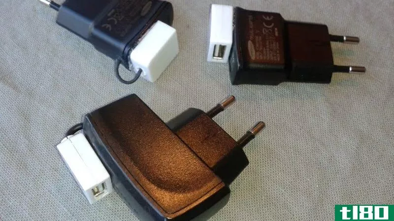Illustration for article titled Repurpose Old Cell Phone Chargers with DIY USB Ports