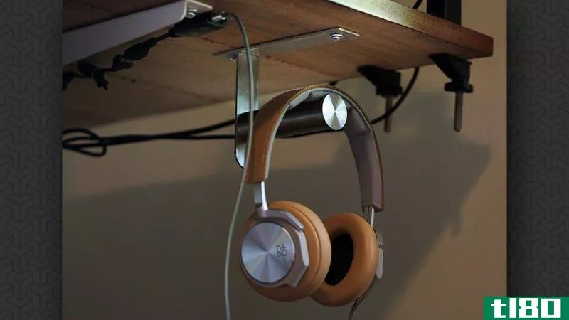 Illustration for article titled Hang Your Headphones Under Your Desk with This IKEA Hook