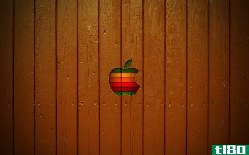 Illustration for article titled Show Your Apple Pride with These Wallpapers