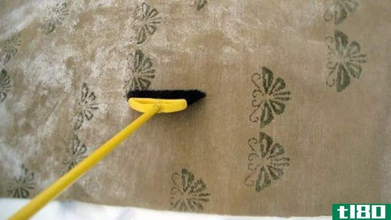 Illustration for article titled Clean a Rug with Nothing but Snow and Freezing Temperatures