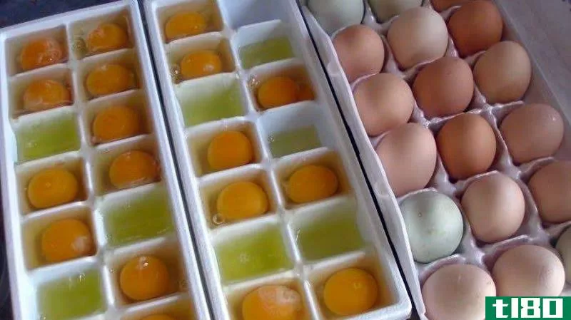 Illustration for article titled Freeze Eggs in Ice Cube Trays to Preserve Them Longer
