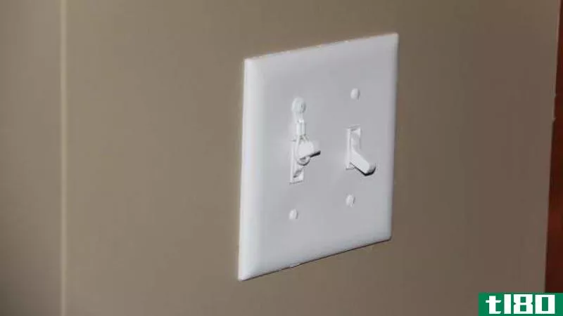 Illustration for article titled Create a DIY Light Switch Guard with a Wire Screw Terminal