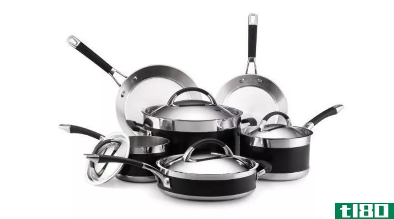 Illustration for article titled Score a $75 SSD, Cheap Galaxy Note 3, Complete Cookware Set [Deals]