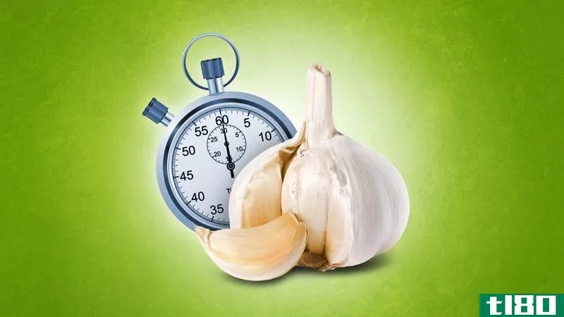 Illustration for article titled What&#39;s the Fastest Way to Peel a Bunch of Garlic?