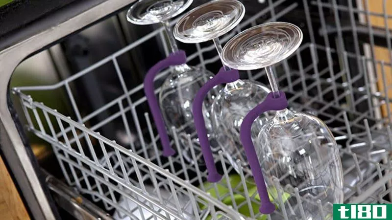 绳子可以防止你的餐具在洗碗机里乱飞