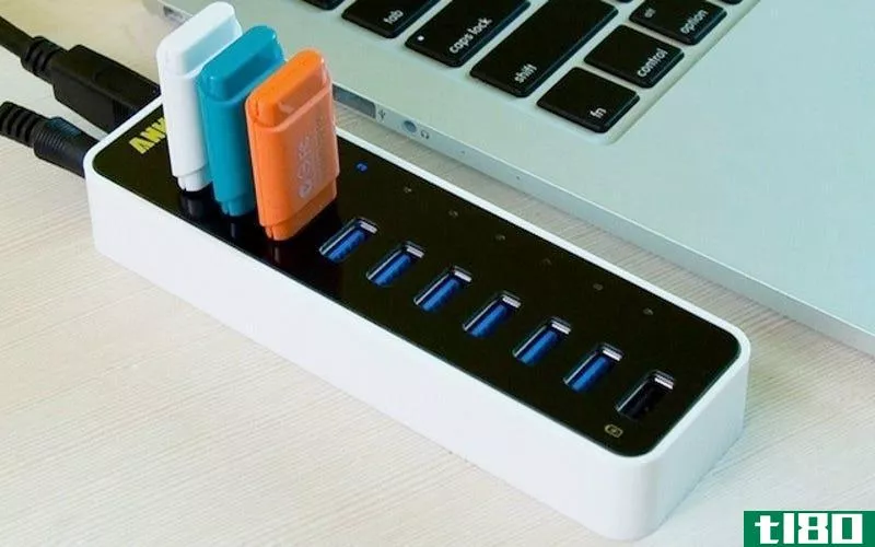Illustration for article titled Five Best USB Hubs