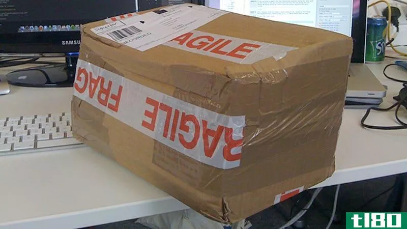 Illustration for article titled Writing &quot;Fragile&quot; On a Package May Result in Worse Treatment