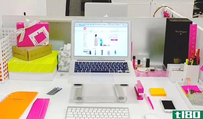 Illustration for article titled We are Katia Beauchamp and Hayley Barna, Founders of Birchbox, and This Is How We Work